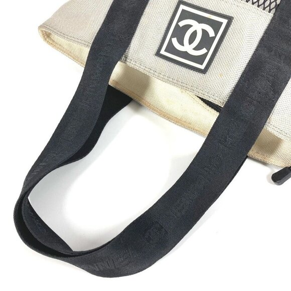 CHANEL Sports CC CC Mark logo mesh Tote Bag with Pouch, Vertical Shoulder Bag - Picture 9 of 16